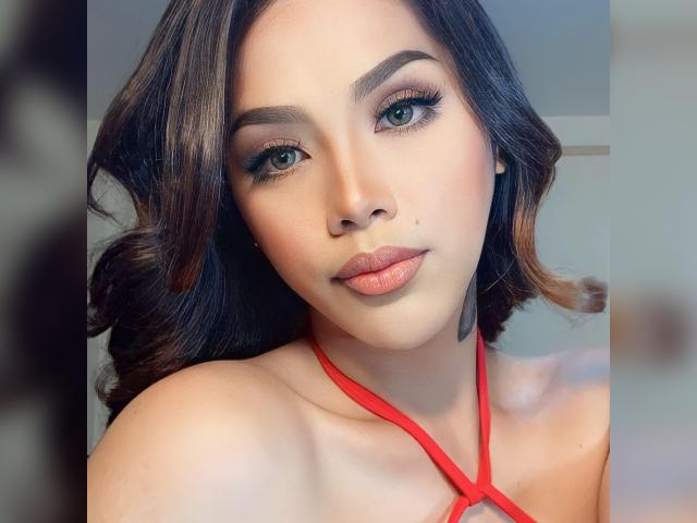 Why not cam2cam with AluxeAndrea: Jerking off