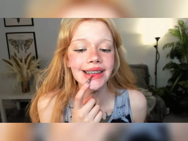 Adult chat with SweetMell: Legs, feet & shoes