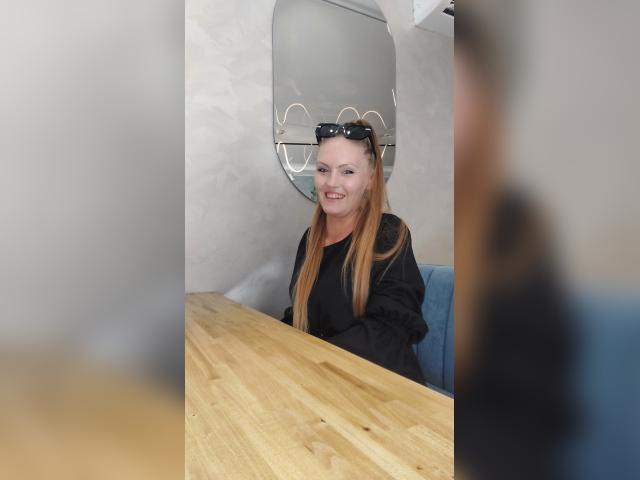 Why not cam2cam with MissLilix: Kissing