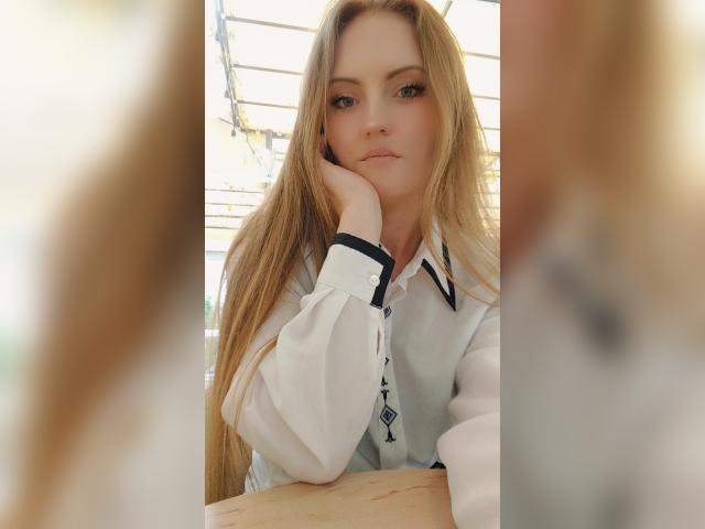 Adult chat with MissLilix: Ask about my other interests