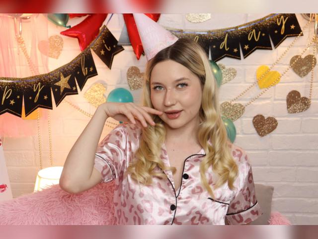 Welcome to cammodel profile for SaraX: Lingerie & stockings