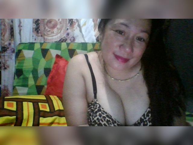 Adult webcam chat with SexyAsianChicks: Nails