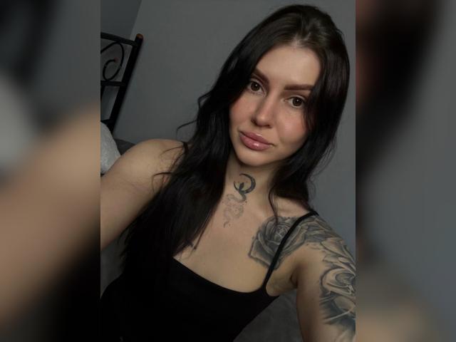 Adult chat with PolliNata: Leather