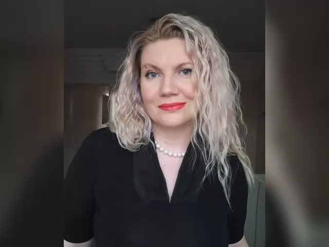 Welcome to cammodel profile for LadyMadrid: Dancing