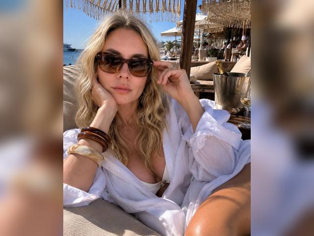 Welcome to cammodel profile for SylviMystic: Cooking