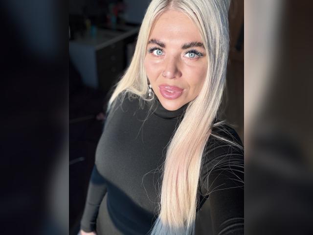 Why not cam2cam with MilisaMagic: Lingerie & stockings