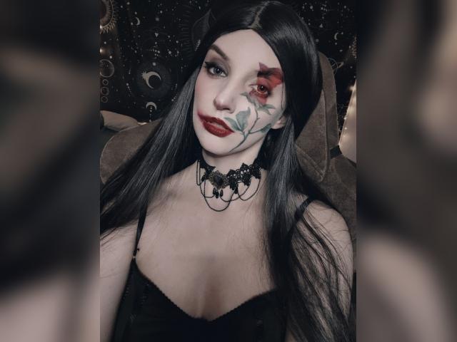 Adult chat with ElfieAgatha: Nails
