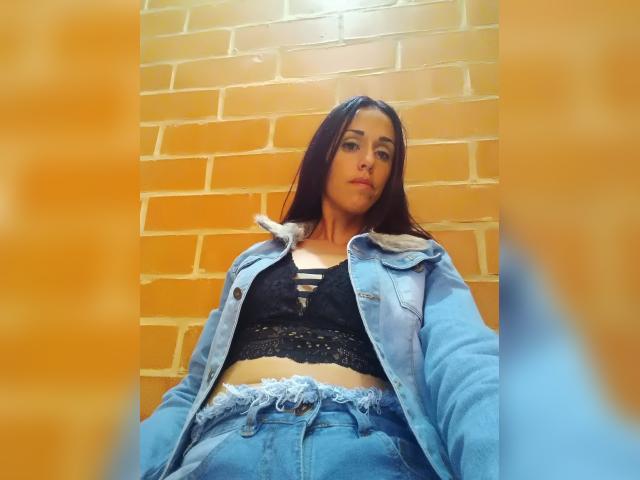 Welcome to cammodel profile for Karita: Toys
