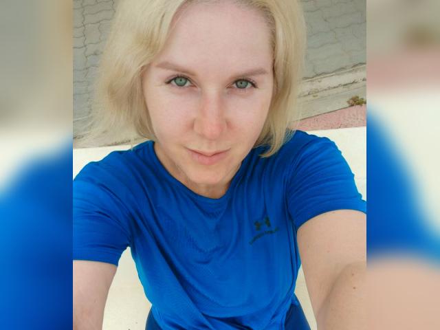 Why not cam2cam with SunnySuzzy: Exercise
