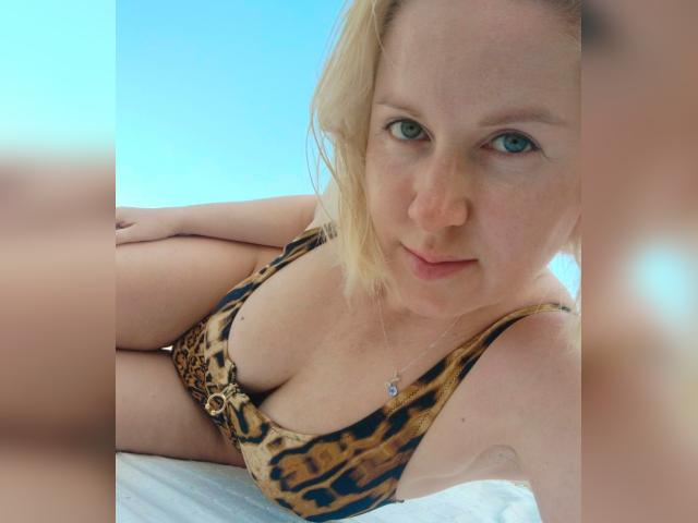 Adult chat with SunnySuzzy: Travel