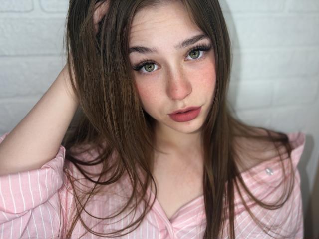 Adult chat with KellyKissX: Outfits