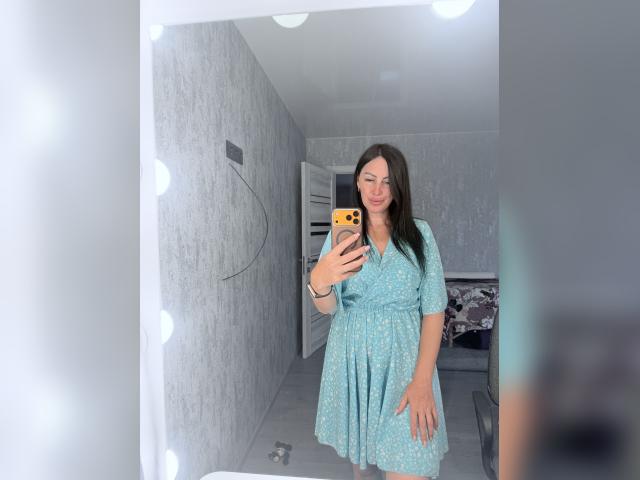 Adult chat with Milana345: Music