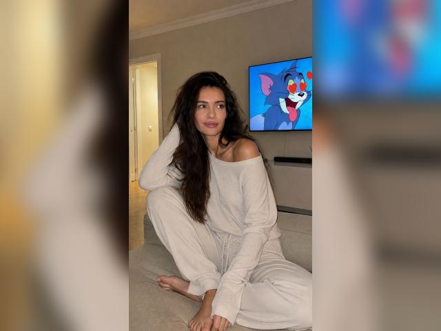 Welcome to cammodel profile for CaseyMoon