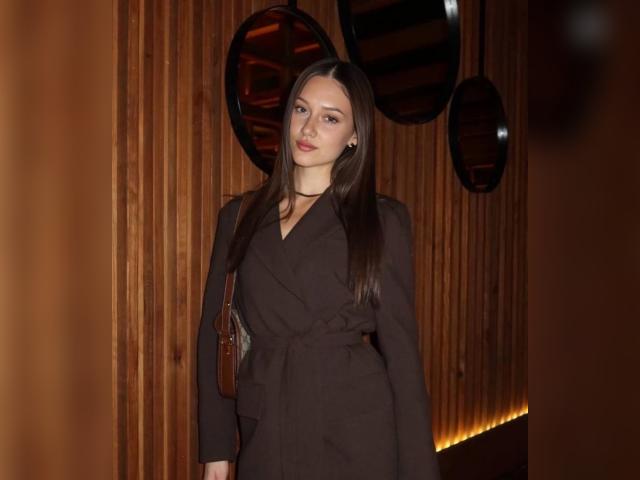 Why not cam2cam with NectarLips: Travel