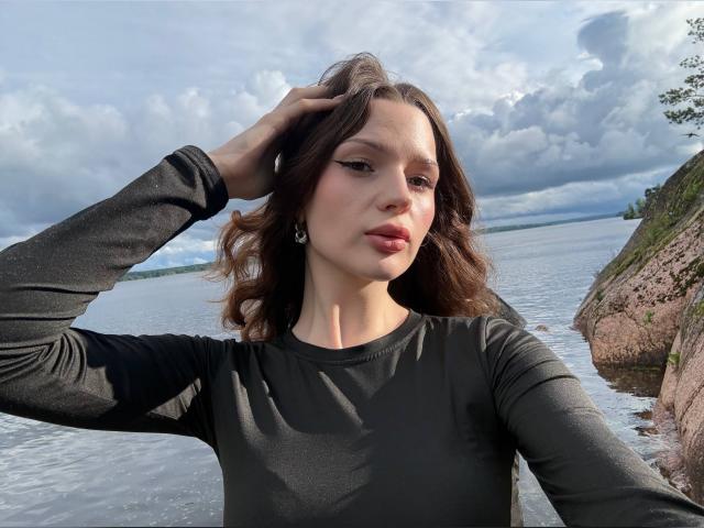 Why not cam2cam with SwanMegan: Slaves