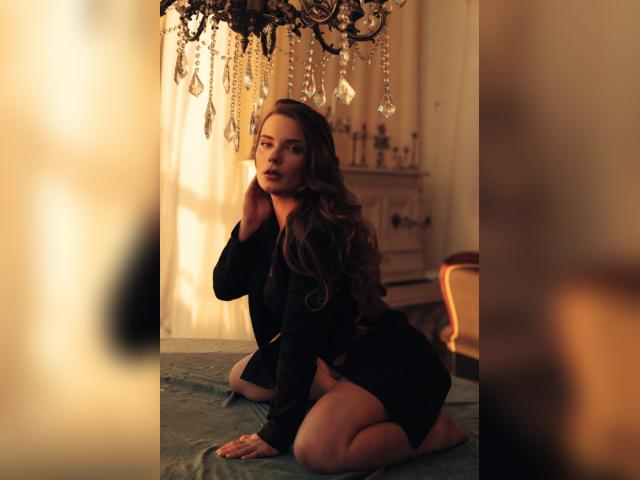 Visit MiyaParker profile