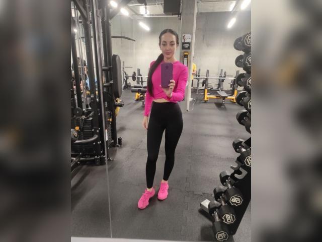 Visit Charlo5tte profile