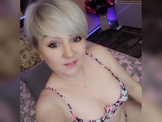 Visit BlondPearl69 profile