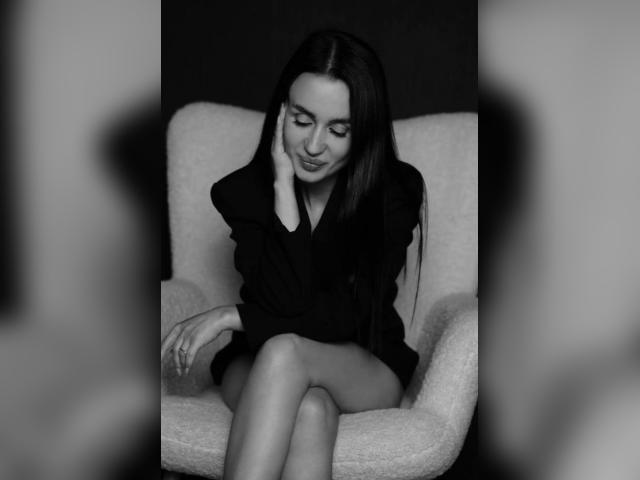 Visit LiliGirll profile