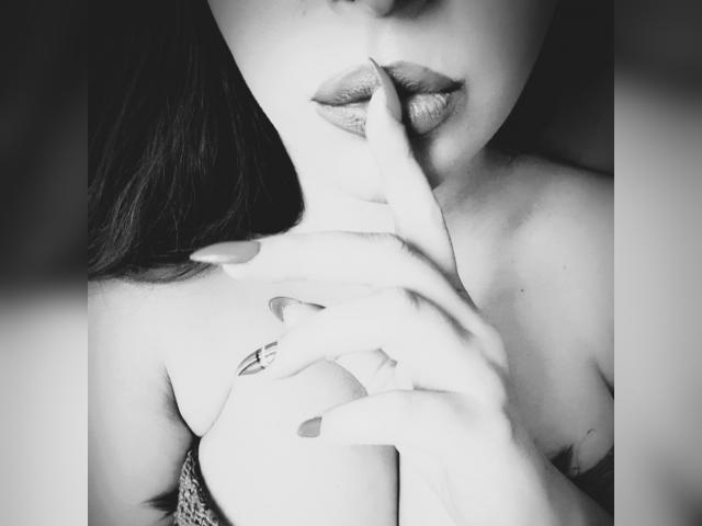 Visit MistressKlaraX profile