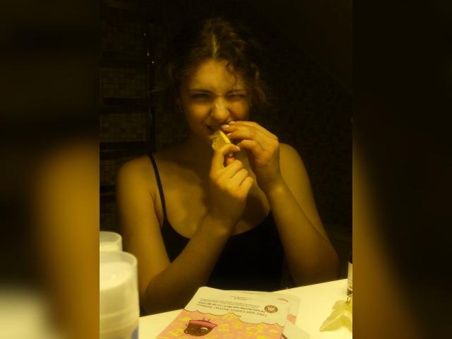 Visit Evaloveyou2 profile