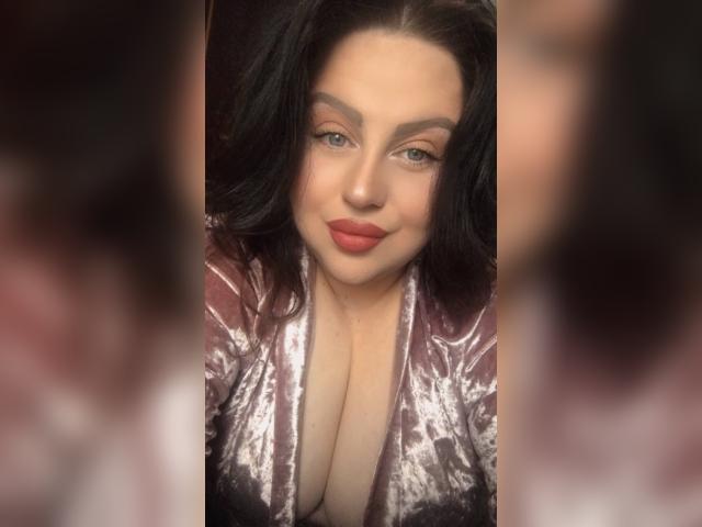 Visit MadisonN profile