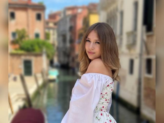 Visit BrilliantLady profile
