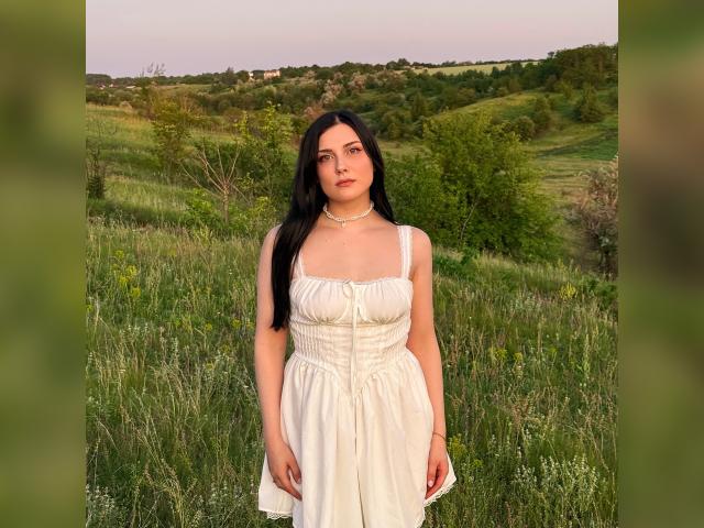 Visit cuteKarinaK profile