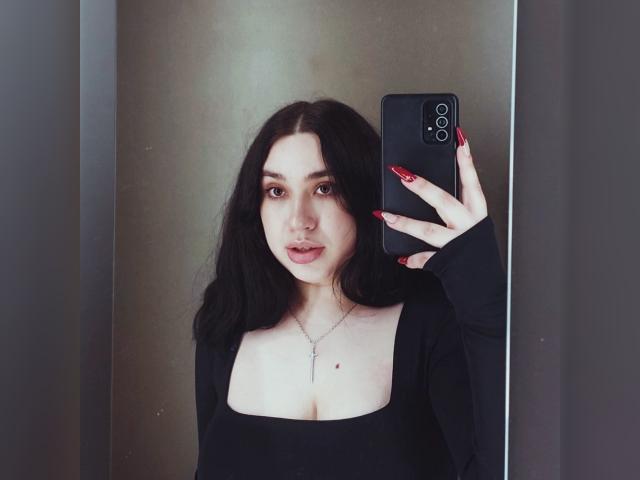 Visit darkeliza profile
