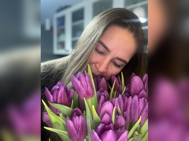 Visit LauraYou profile