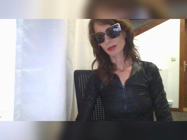 Visit Dyannis profile