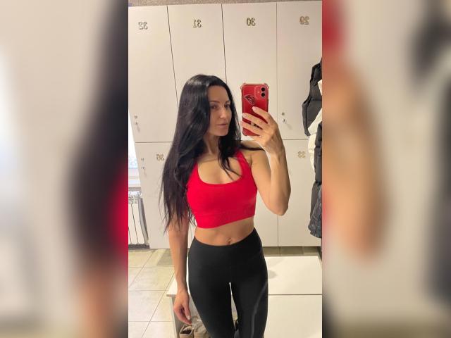 Visit GlitchyGirl profile