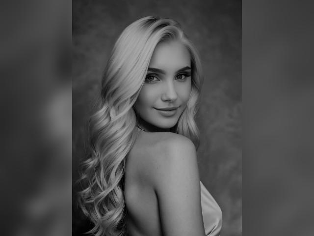 Visit Sweetgirl20255 profile