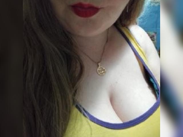 Visit hotcheeks profile