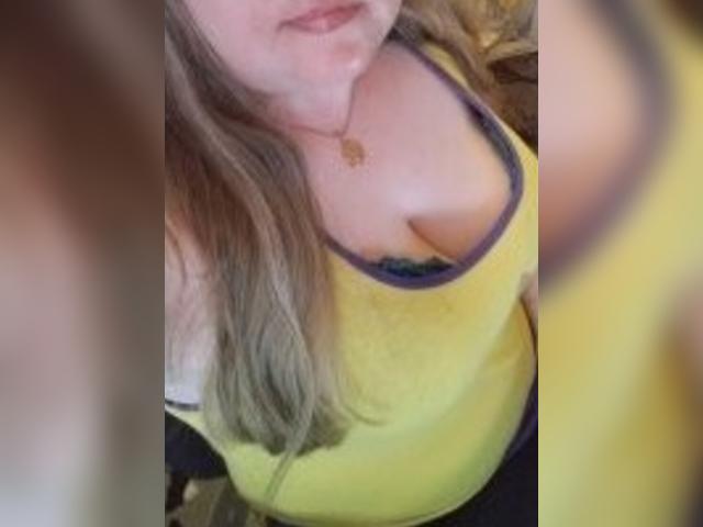 Visit hotcheeks profile