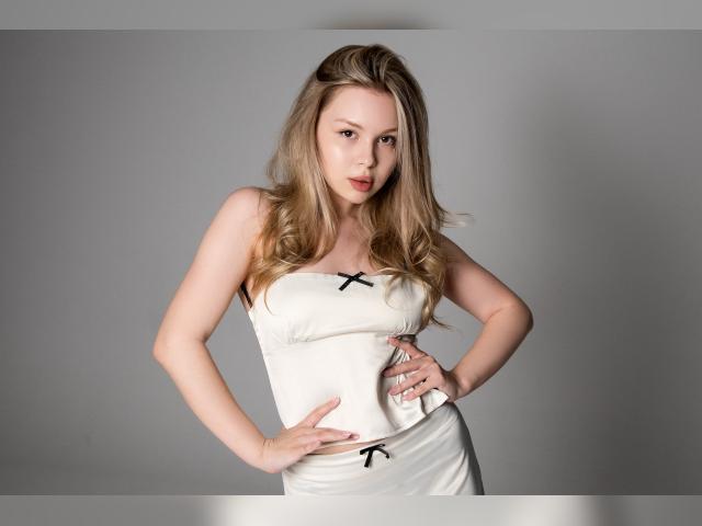 Visit LinaLove profile