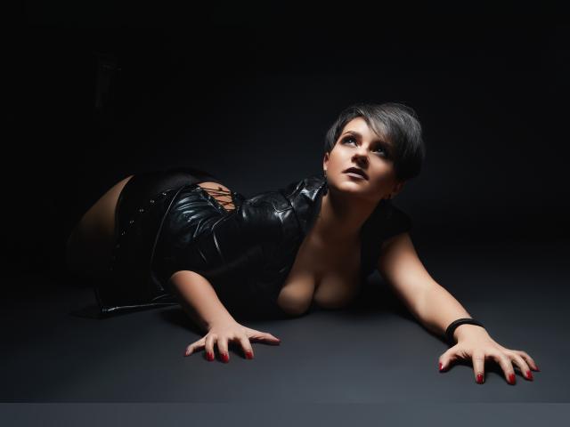 Visit AmaraNoir profile