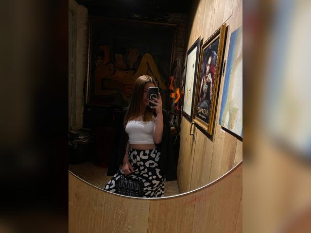 Visit MoonForYouu profile