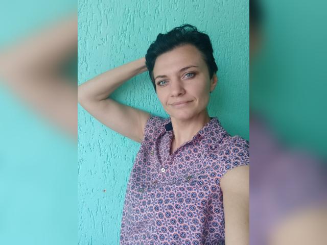 Visit AngieShae profile