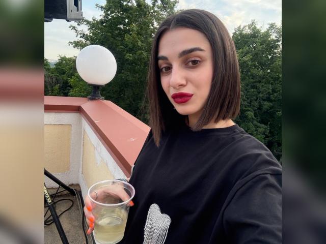 Visit ShahiraWild profile