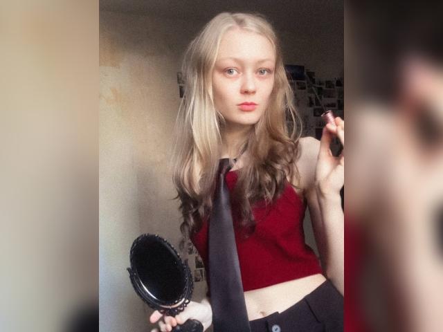 Visit SkySorceress profile