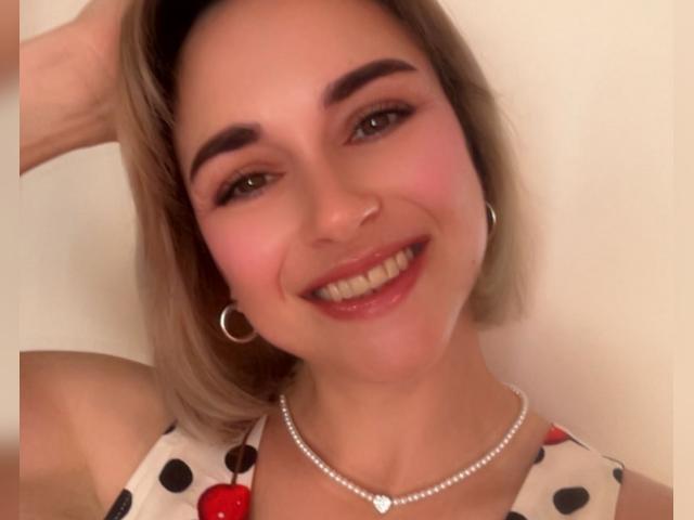 Visit CharmingVixen profile