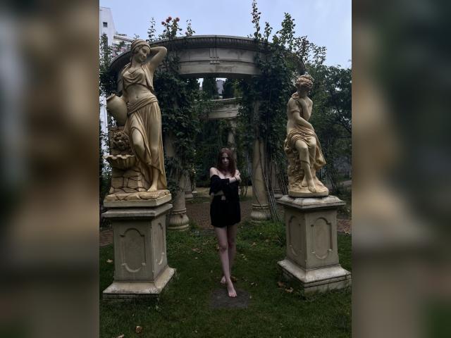 Visit AmeliWhite profile
