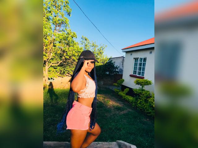 Visit AnnaReneex02 profile