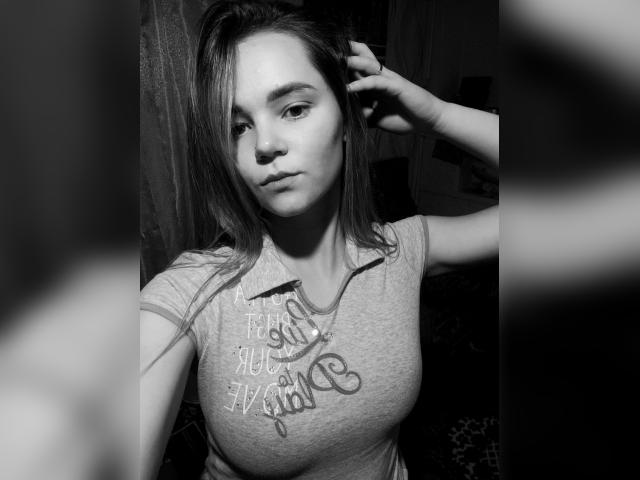 Visit Tavina profile