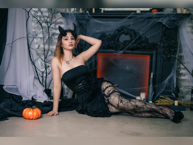 Visit TinaPhoenix profile