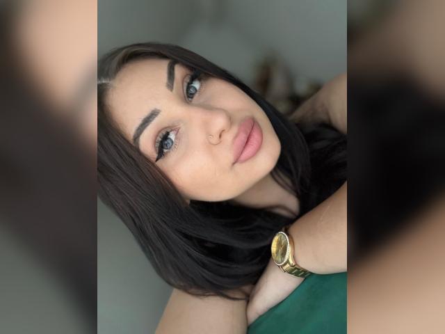 Visit AnaysDivine profile