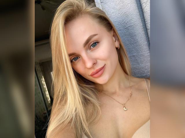 Visit Avelisse profile