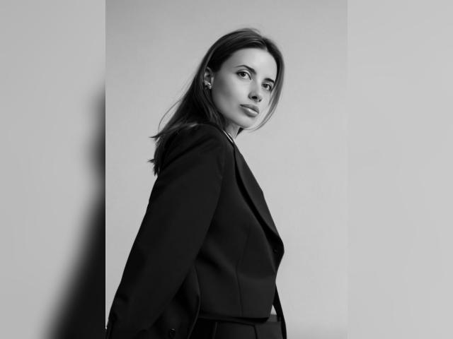 Visit LanaxMellory profile