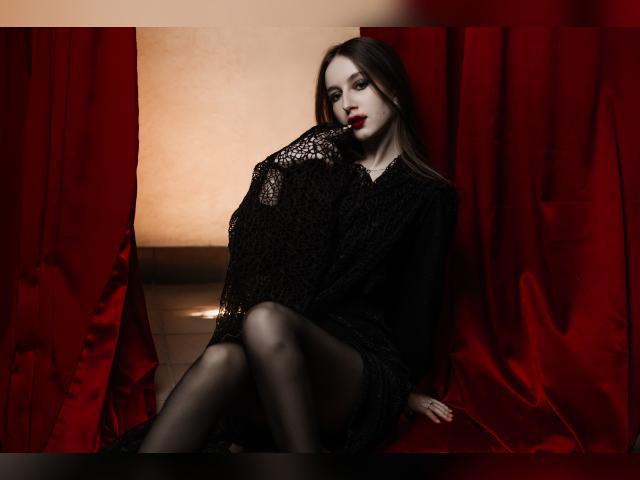 Visit AlyceSweet profile